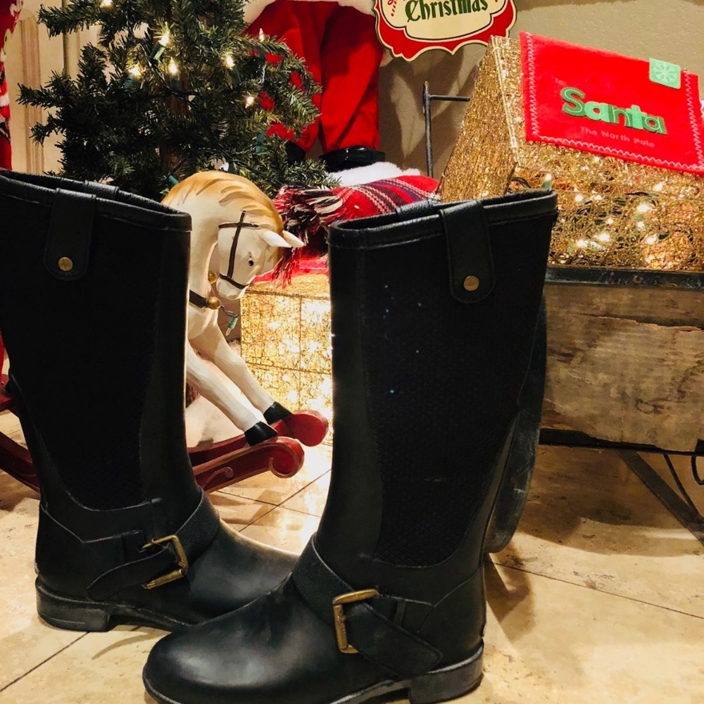 Womens boots-black